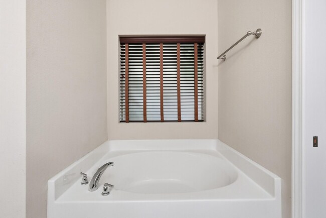 Building Photo - 1949 Mooring Dr