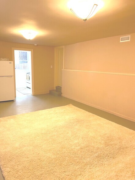 Building Photo - 1251 Sunnyhills Rd