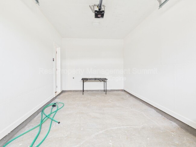 Building Photo - 3483 Monterey Dr