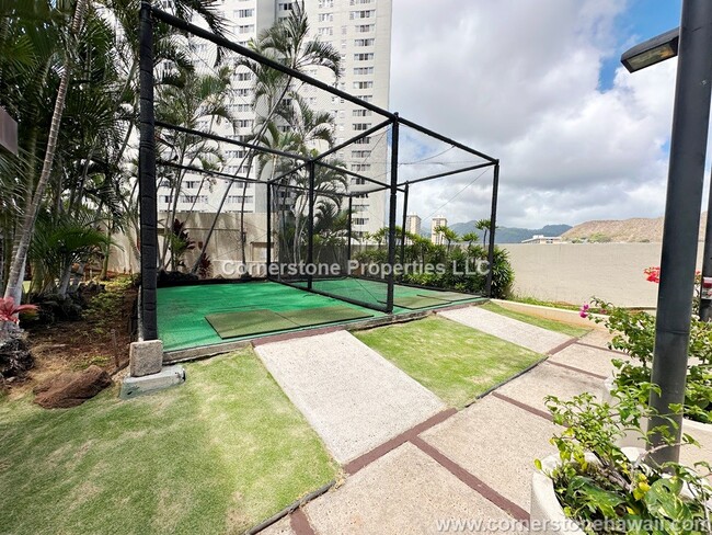 Building Photo - 1212 Nuuanu Ave