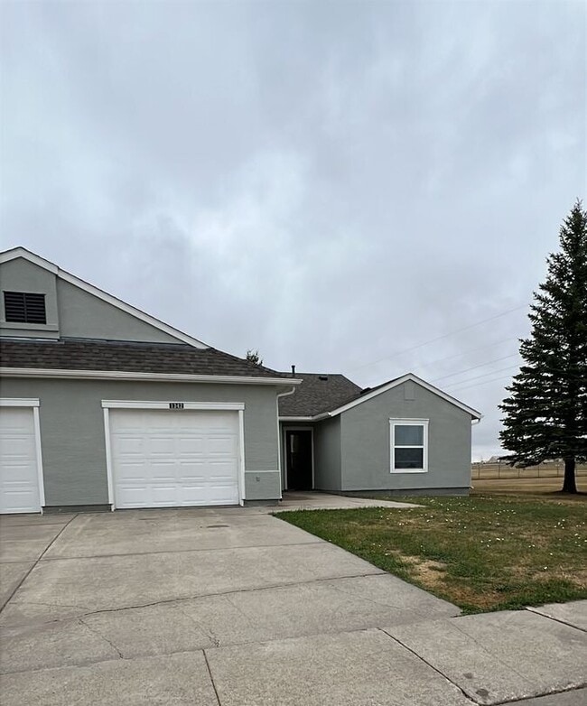 Building Photo - 1342 Dakota Dr