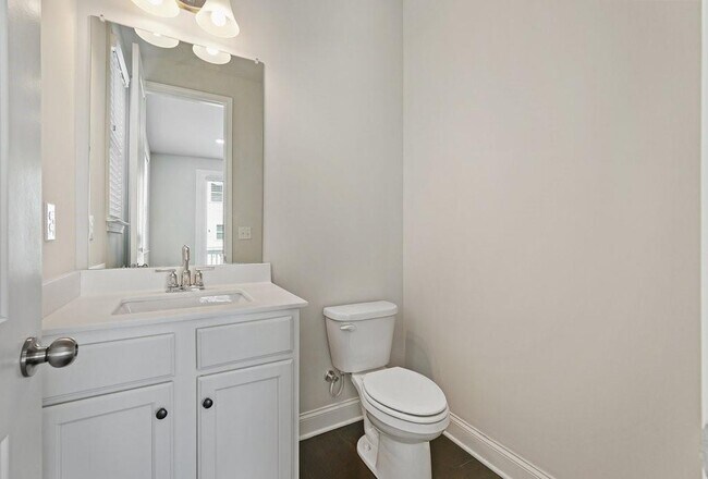 Building Photo - 4240 Hickory Pne Aly