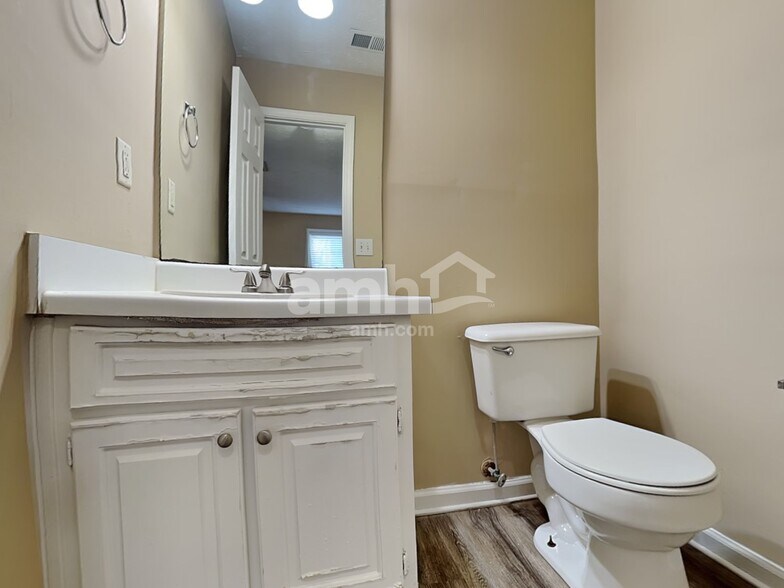 Building Photo - 2912 Canopy Cir