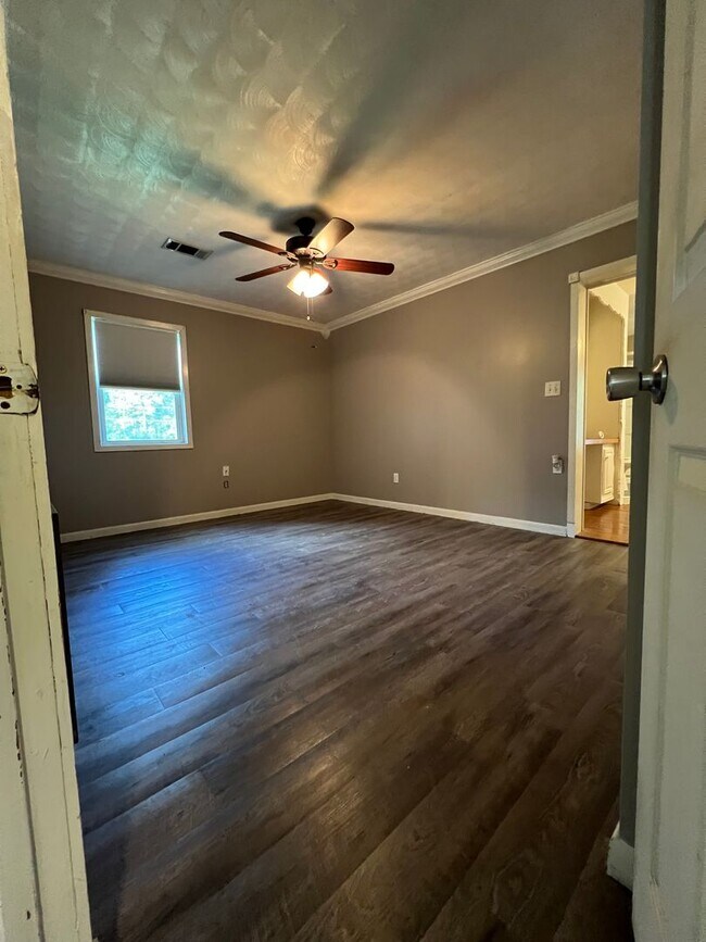 Building Photo - 523 Co Rd 99