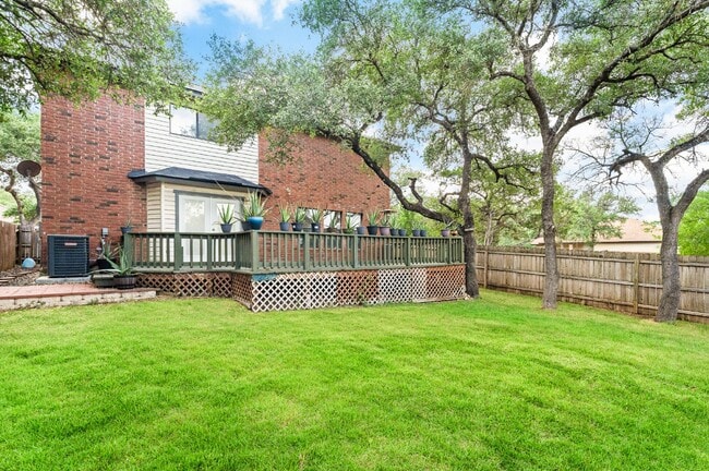 Building Photo - 16074 Walnut Creek Dr