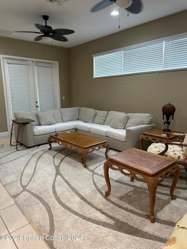 Building Photo - 8667 Villanova Dr