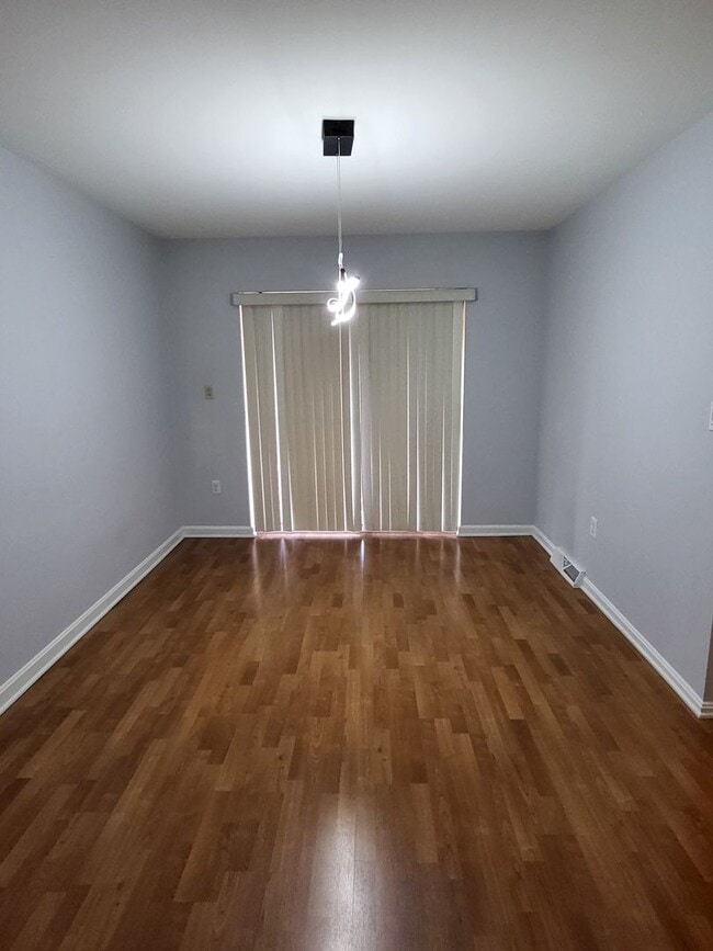 Building Photo - Well Maintained 3 Bedroom Townhome in East Lampeter Township