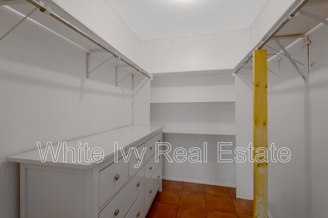 Building Photo - 1412 22nd St