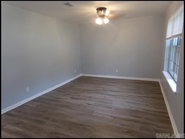 Building Photo - 4932 Longview Dr