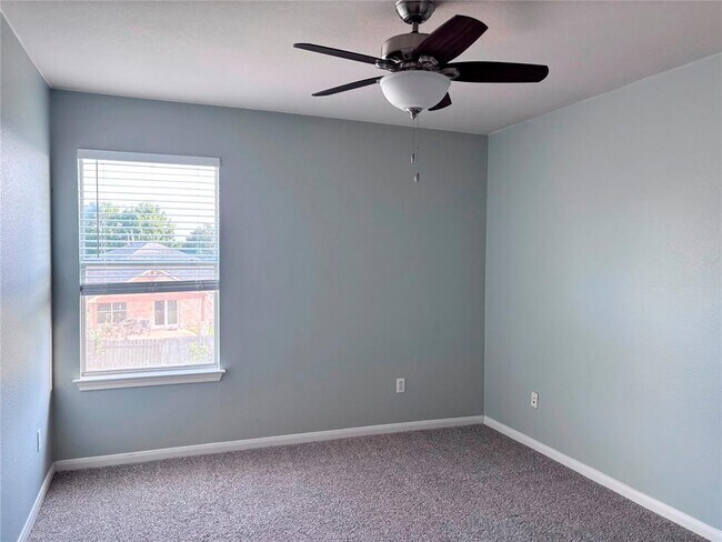 Building Photo - 4116 Meadow Bluff Way