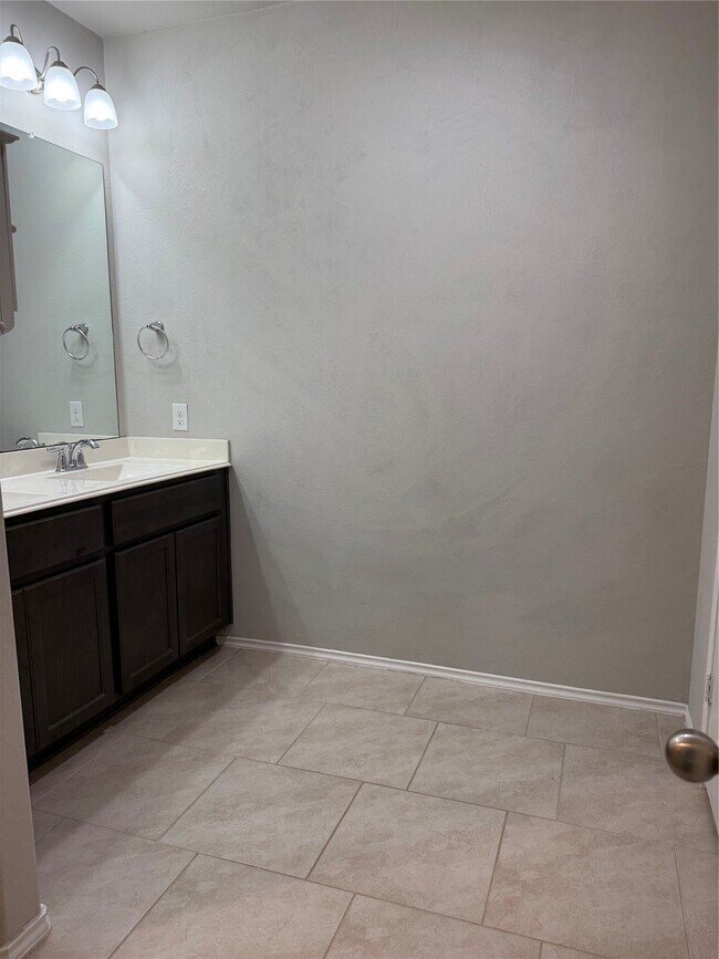 Building Photo - 4606 Terrazza Verde Dr