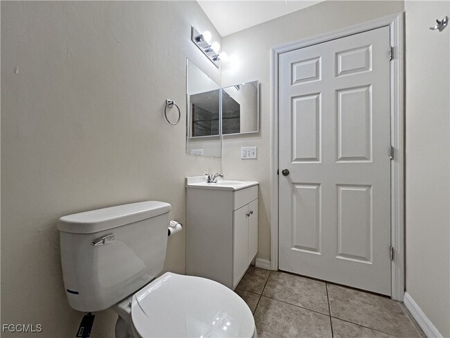 Building Photo - 111 SE 2nd Ave