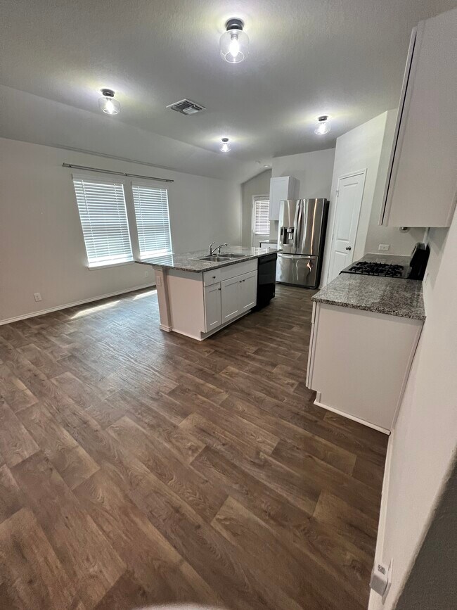 Building Photo - 4051 Fort Palmer Blvd