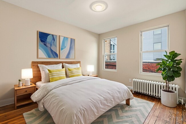 Building Photo - 708 Columbia Rd NW