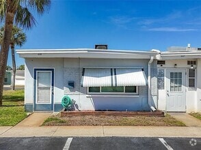Building Photo - 250 Rosery Rd NW