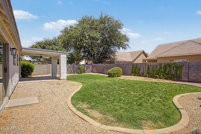 Building Photo - 2423 E Winged Foot Dr