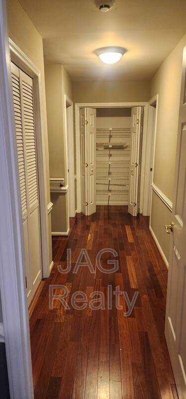 Building Photo - 4323 Chadwell Ln