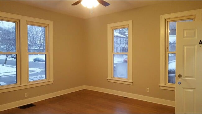 Building Photo - 822 Tippecanoe St