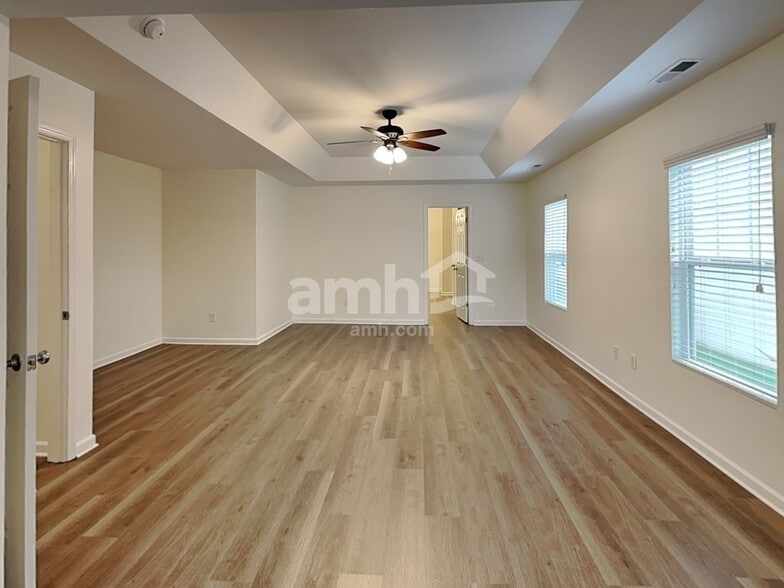 Building Photo - 146 Millen Dr