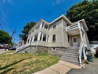 Building Photo - 18 Bigelow St