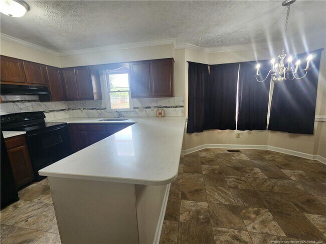 Building Photo - 7200 Kingsway Ct