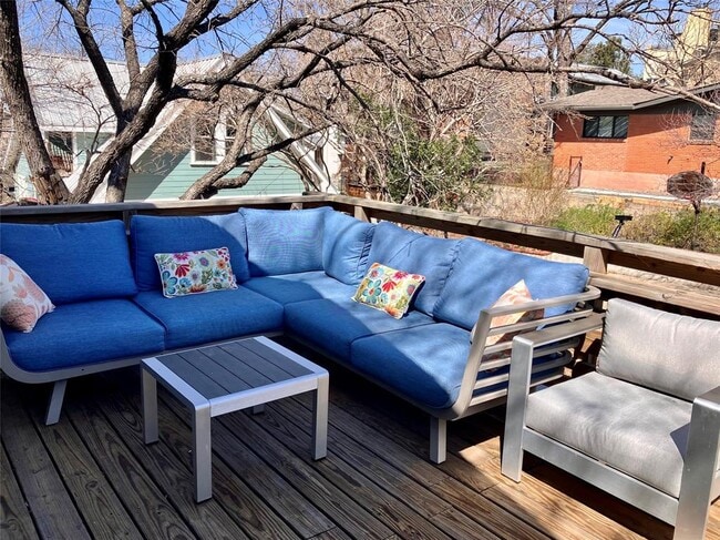 Building Photo - 2102 Travis Heights Blvd