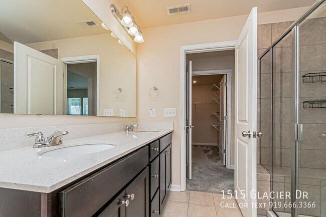 Building Photo - 1515 Glacier Dr