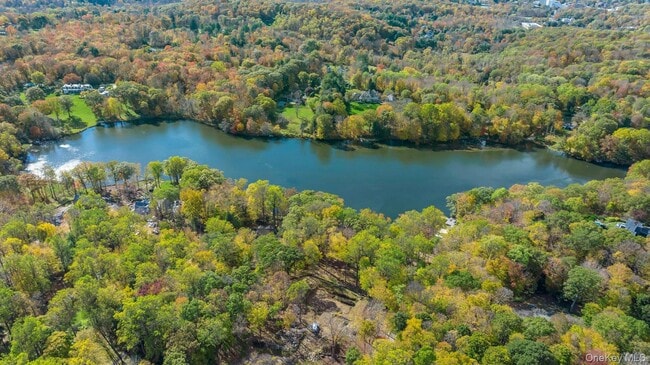 Building Photo - 16 Old Wagon Rd