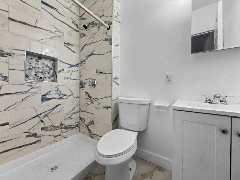 Building Photo - 375-379 Haverhill St