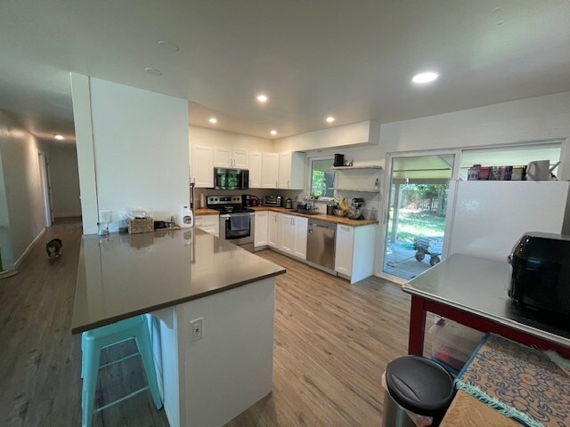 Building Photo - 421 N Impala Dr
