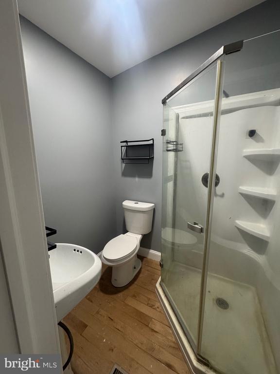 Building Photo - 3221 Lyndale Ave