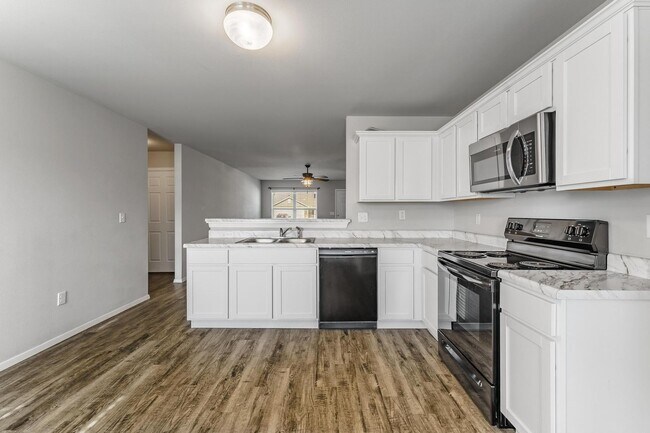 Building Photo - Modern Living in Pea Ridge | Open Layout +...