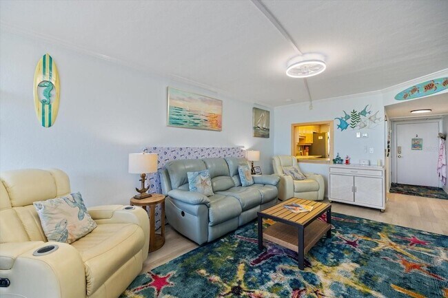 Building Photo - 1400 Tarpon Center Dr