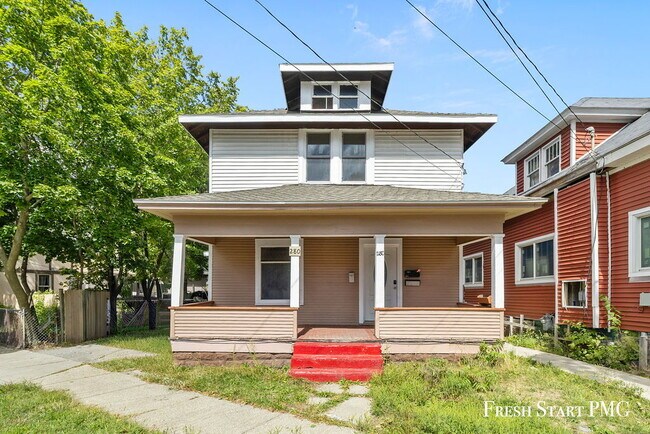 Primary Photo - Inviting 1-Bedroom Unit with Natural Light...