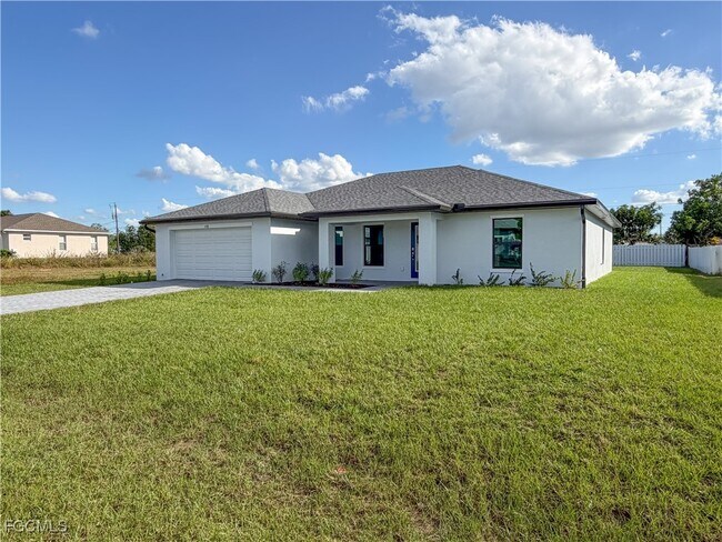 Building Photo - 420 NW 4th Terrace