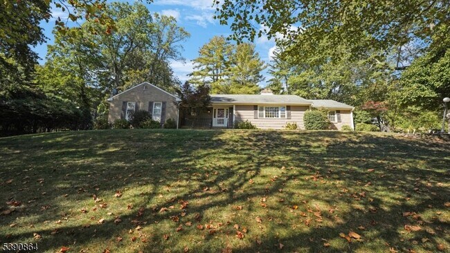 Primary Photo - 174 S Mountain Ave