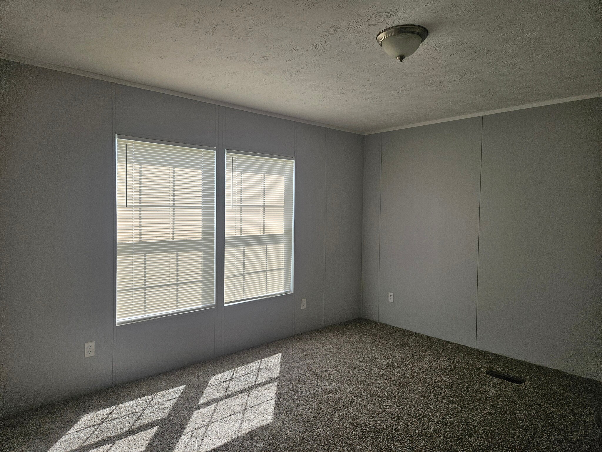 Building Photo - 179 Lynnwood Cir