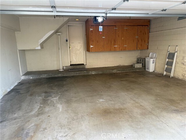 Building Photo - 2411 S Baldwin Ave