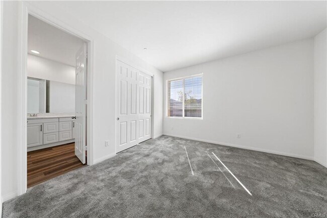 Building Photo - 2022 Built 4 bedroom WILDOMAR home for LEASE!