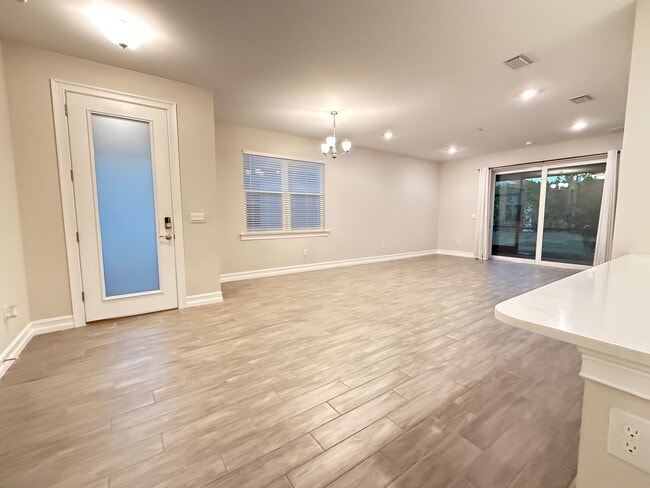 Building Photo - Annual Unfurnished Rental – 3 Bedroom Home in gated community South Naples