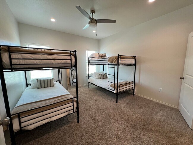 Building Photo - 2Bed/ 2Bath Available MAY- in Lubbock cooper ISD!