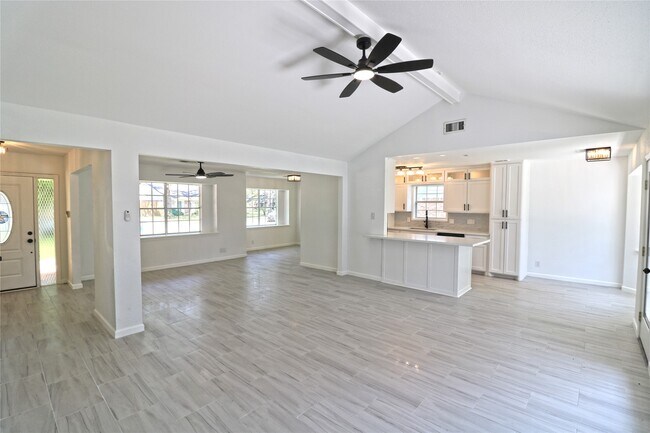 Building Photo - 9211 Blankenship Dr