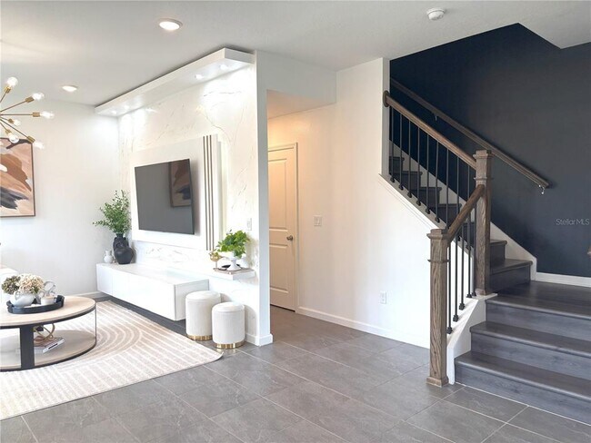 Building Photo - 921 Spring Palms Lp