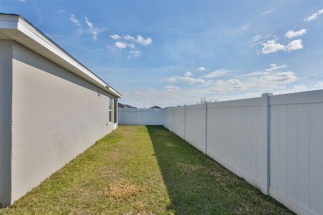 Building Photo - 252 Cascara Ln