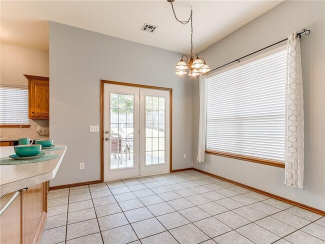 Building Photo - Beautiful 3 Bedroom 2 Bath Home In Choctaw!!!