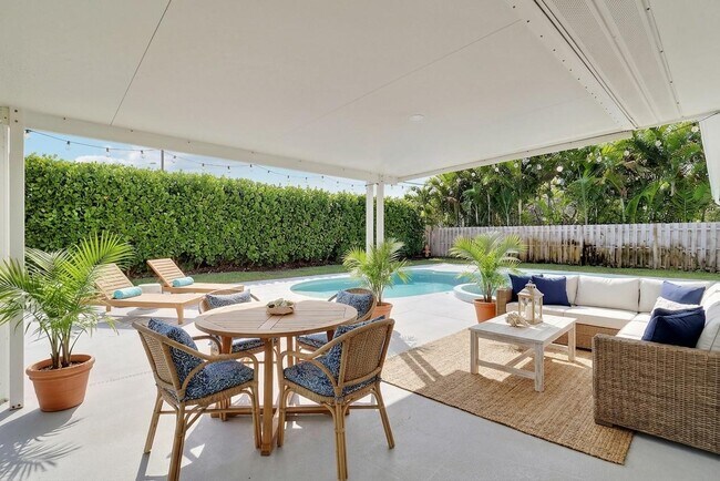 Building Photo - 636 Eastwind Dr