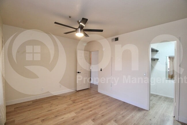 Building Photo - 7008 E Gold Dust Ave