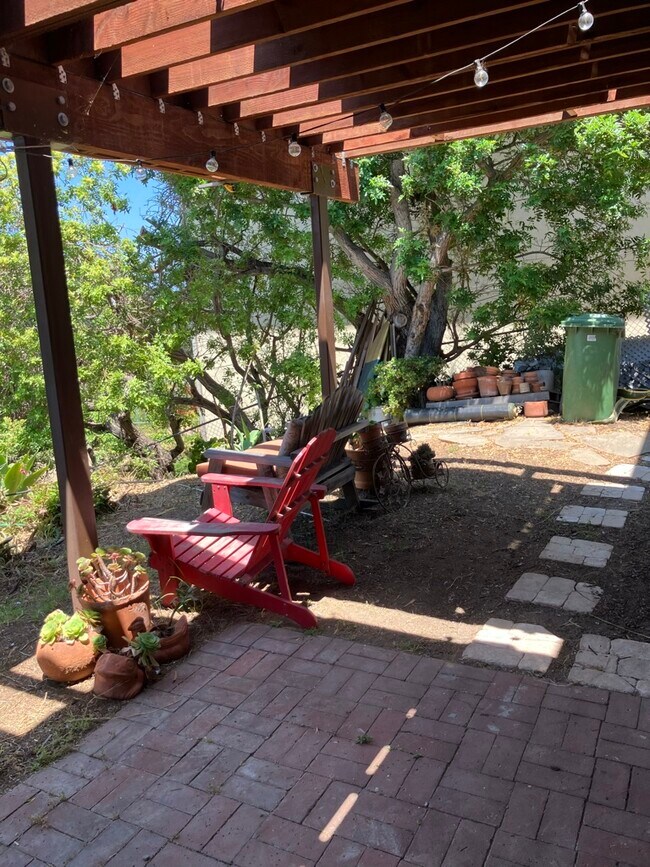 Building Photo - 8301 Zitola Ter