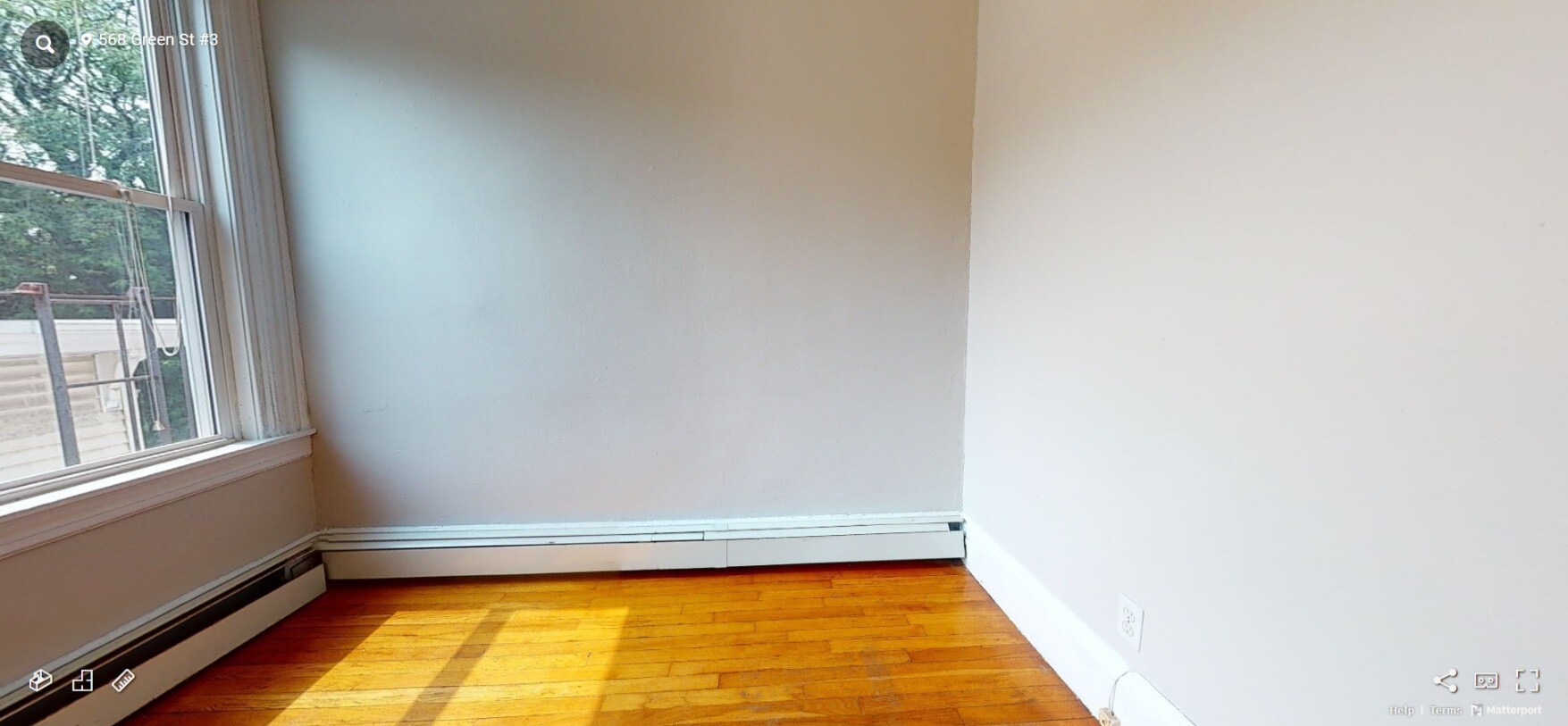 Building Photo - 564 Green St