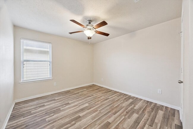 Building Photo - 11718 Red Hummingbird Dr